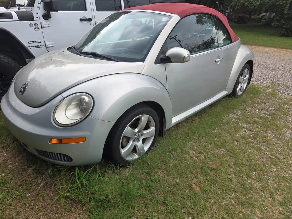 2009 Volkswagen New Beetle - Image 3 of 3