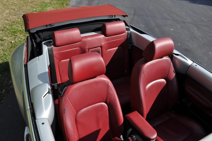 2009 Volkswagen New Beetle - Image 6 of 8