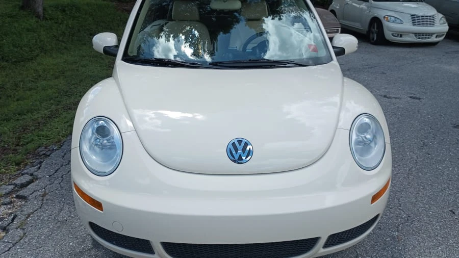 2009 Volkswagen New Beetle - Image 4 of 13
