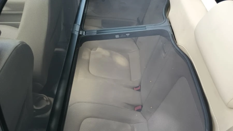 2009 Volkswagen New Beetle - Image 10 of 13