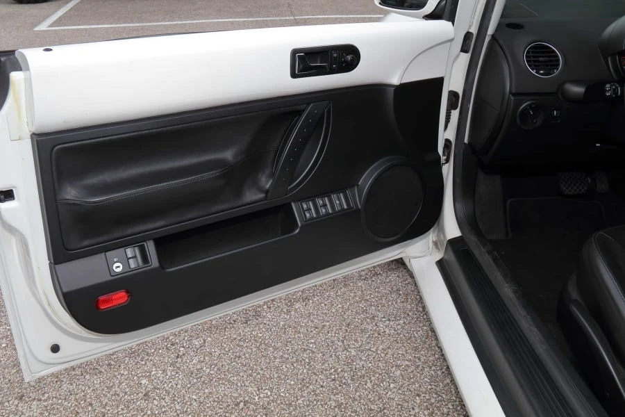 2009 Volkswagen New Beetle - Image 20 of 26