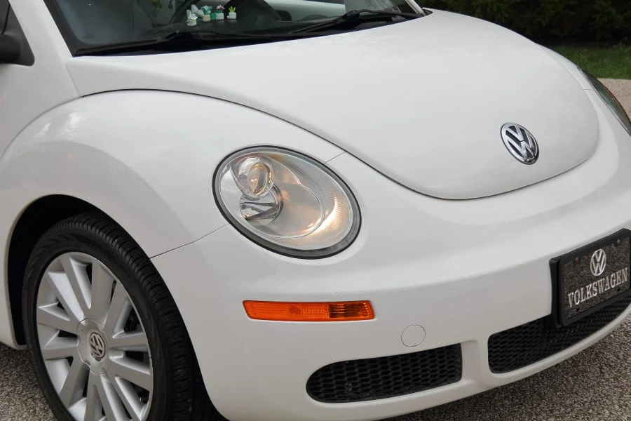 2009 Volkswagen New Beetle - Image 10 of 26