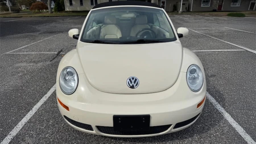 2009 Volkswagen New Beetle - Image 4 of 22