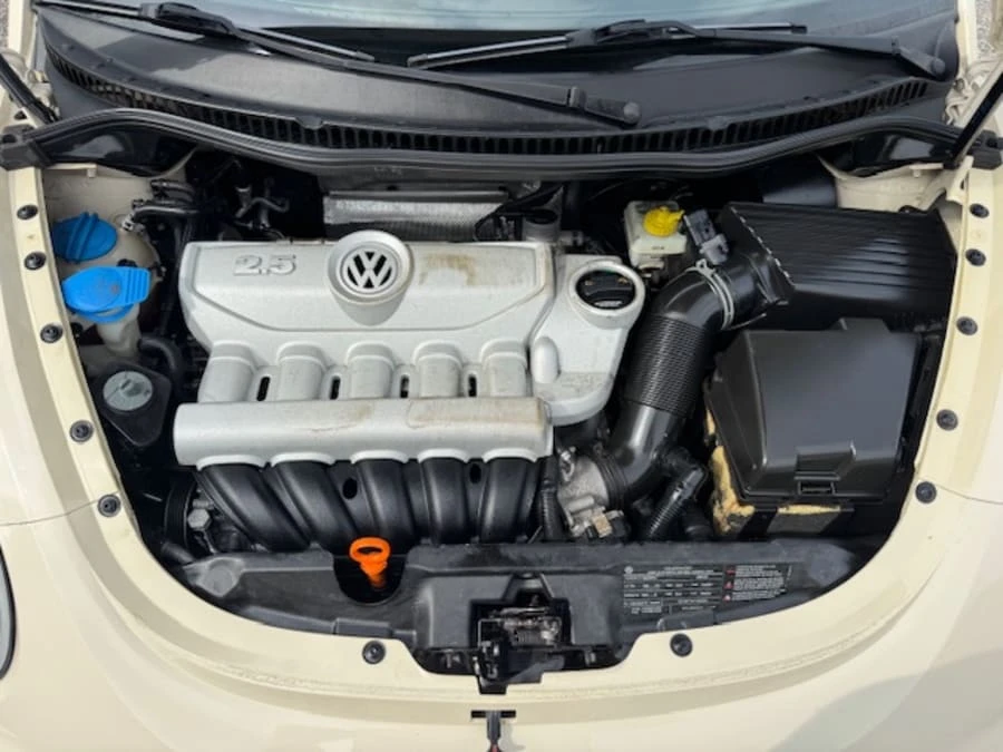 2009 Volkswagen New Beetle - Image 22 of 22