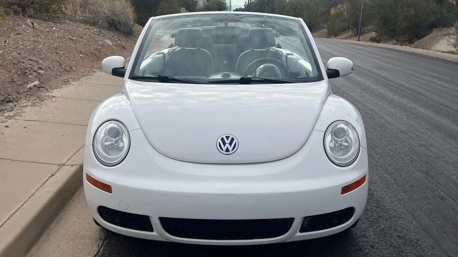 2009 Volkswagen New Beetle - Image 4 of 10