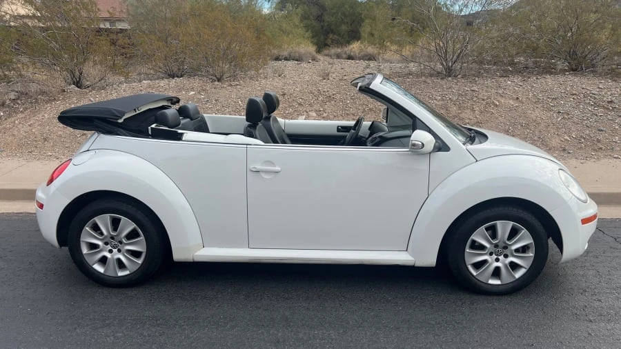 2009 Volkswagen New Beetle - Image 7 of 10