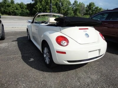 2009 Volkswagen New Beetle - Image 4 of 12