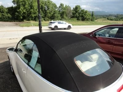 2009 Volkswagen New Beetle - Image 10 of 12
