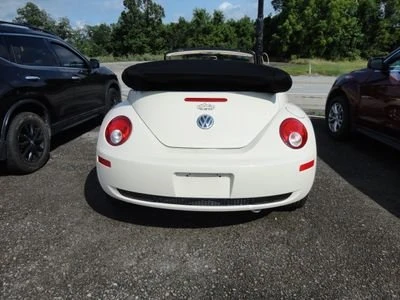 2009 Volkswagen New Beetle - Image 5 of 12