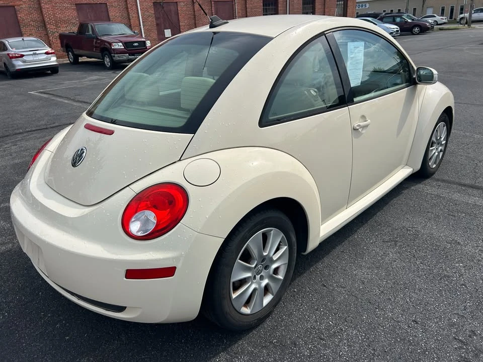 2009 Volkswagen New Beetle - Image 3 of 16