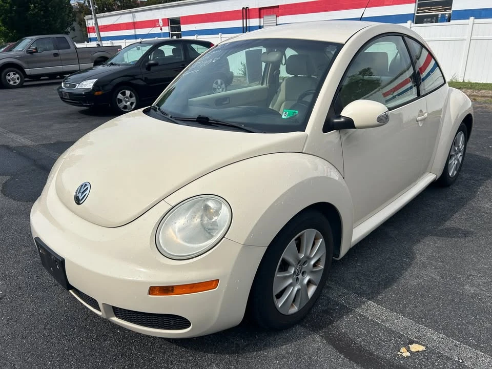 2009 Volkswagen New Beetle - Image 7 of 16