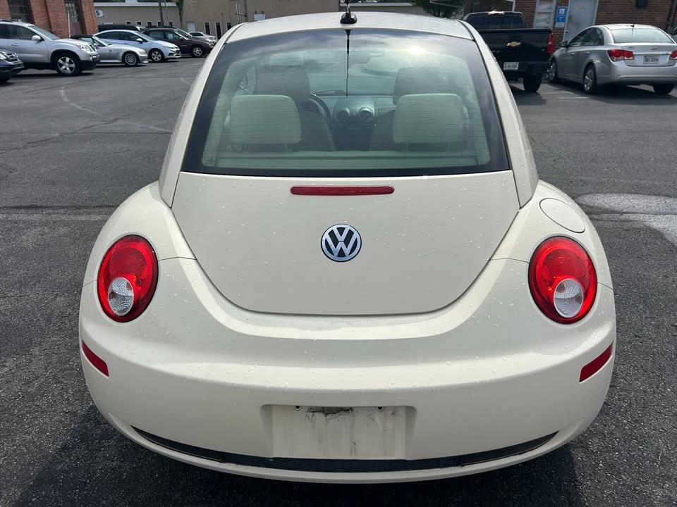 2009 Volkswagen New Beetle - Image 4 of 16