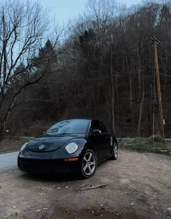 2009 Volkswagen New Beetle - Image 2 of 3