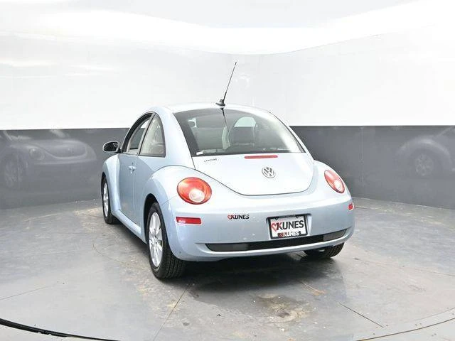 2009 Volkswagen New Beetle - Image 9 of 20