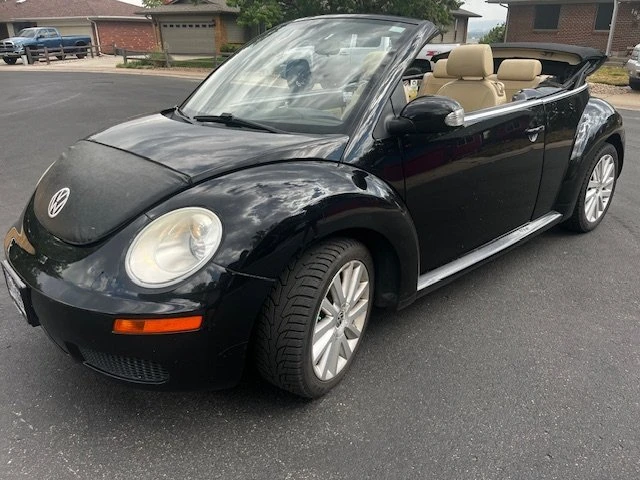 2009 Volkswagen New Beetle - Image 8 of 9