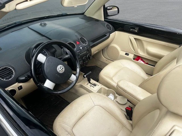 2009 Volkswagen New Beetle - Image 9 of 9