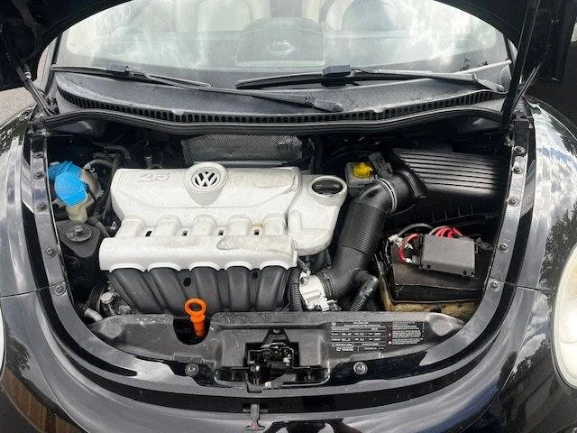2009 Volkswagen New Beetle - Image 7 of 9