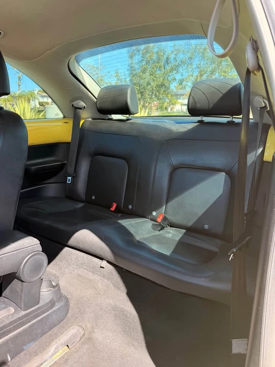 2009 Volkswagen New Beetle - Image 11 of 13