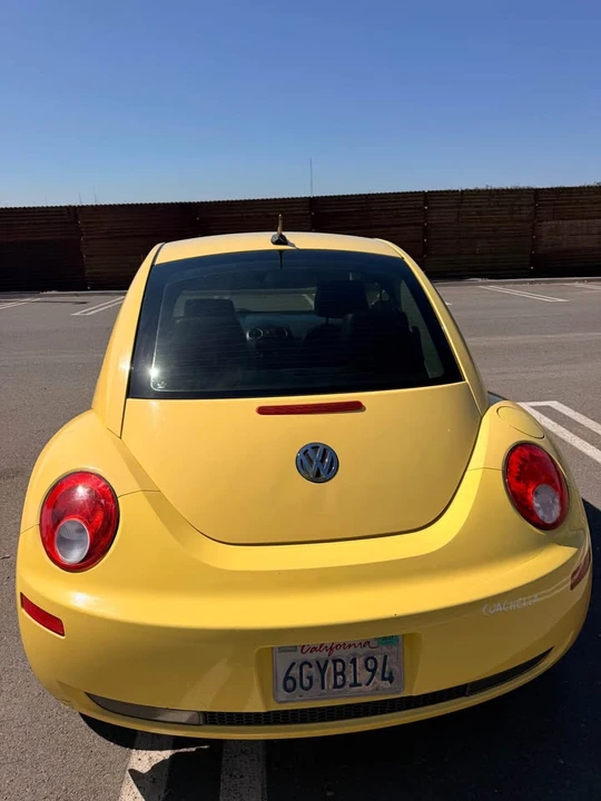 2009 Volkswagen New Beetle - Image 4 of 13