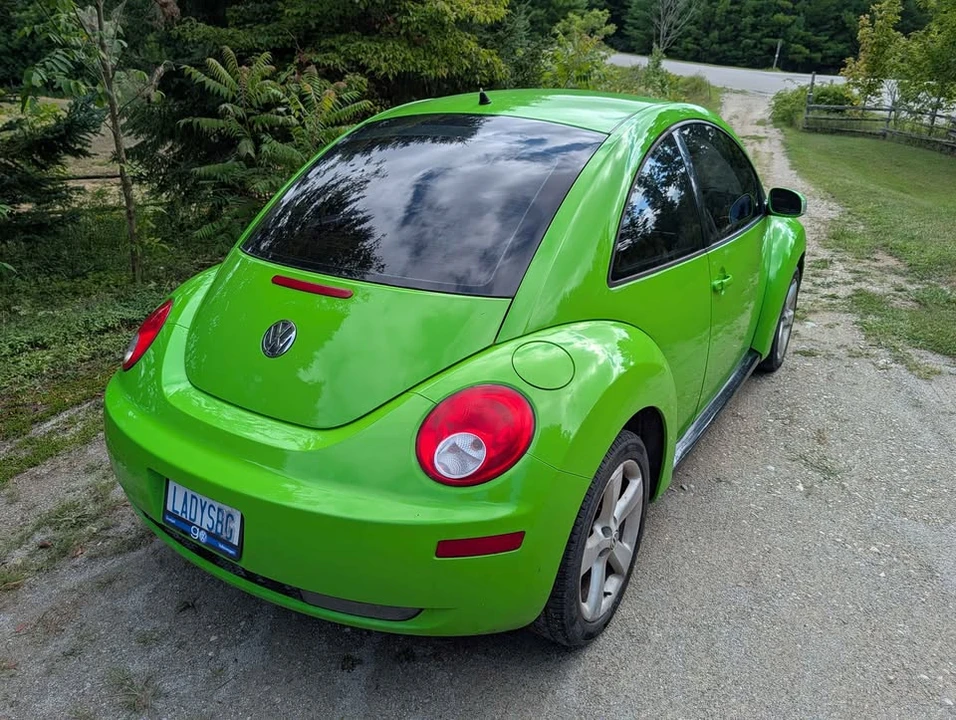 2009 Volkswagen New Beetle - Image 4 of 7