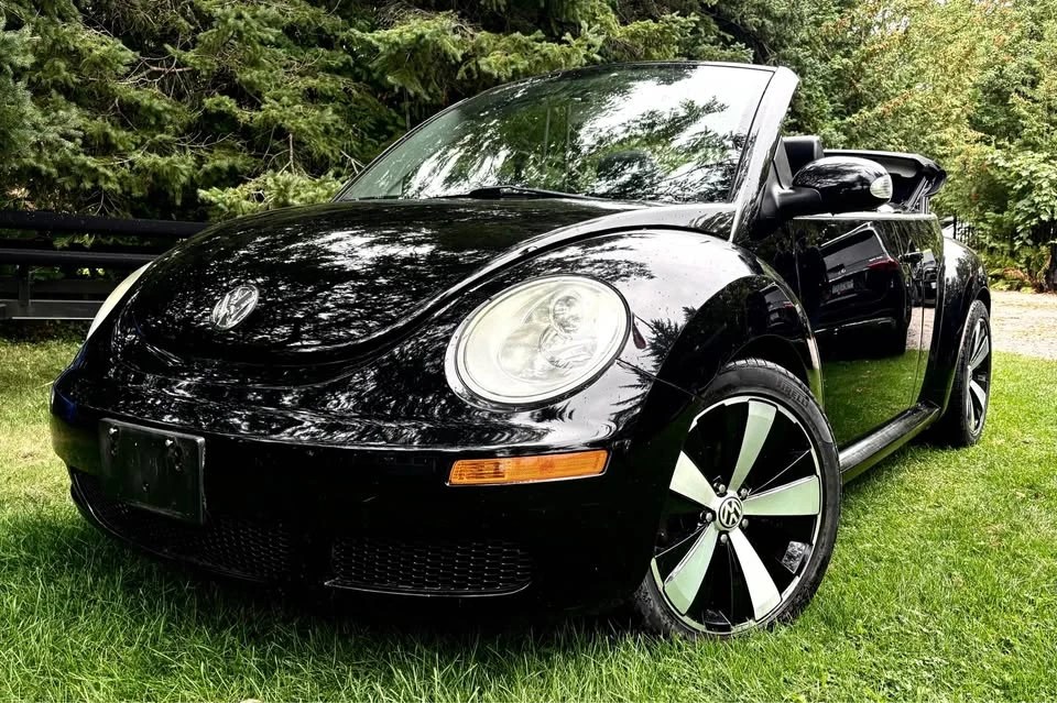 2009 Volkswagen New Beetle - Image 3 of 10