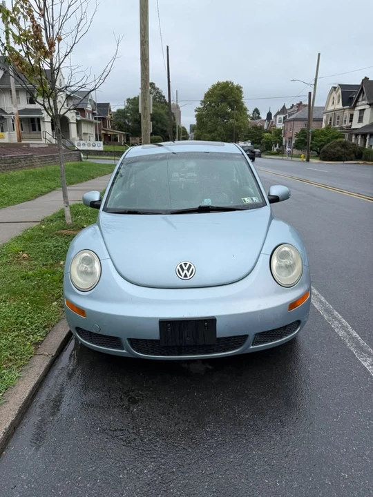 2009 Volkswagen New Beetle - Image 2 of 2