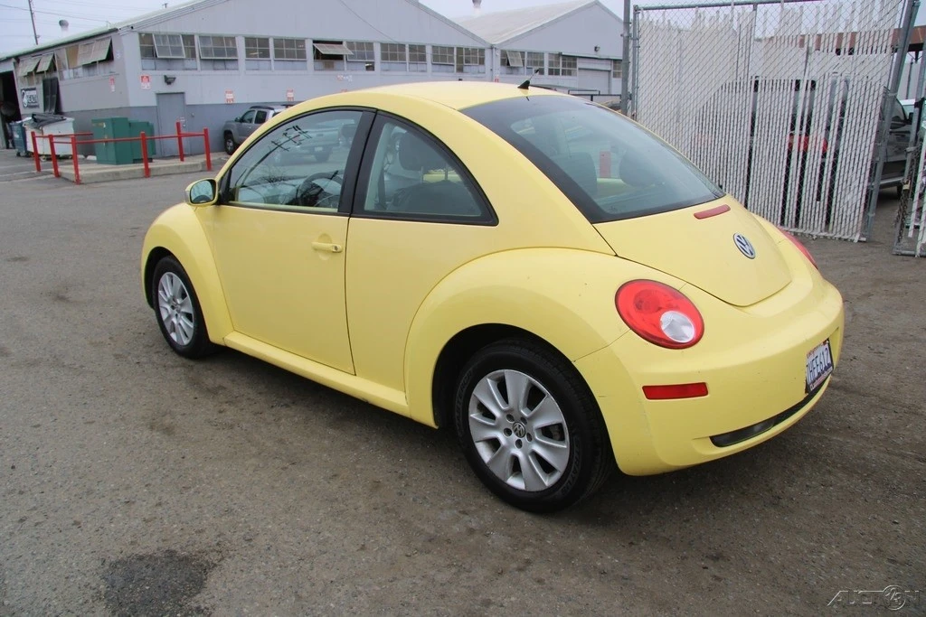 2009 Volkswagen New Beetle - Image 7 of 21