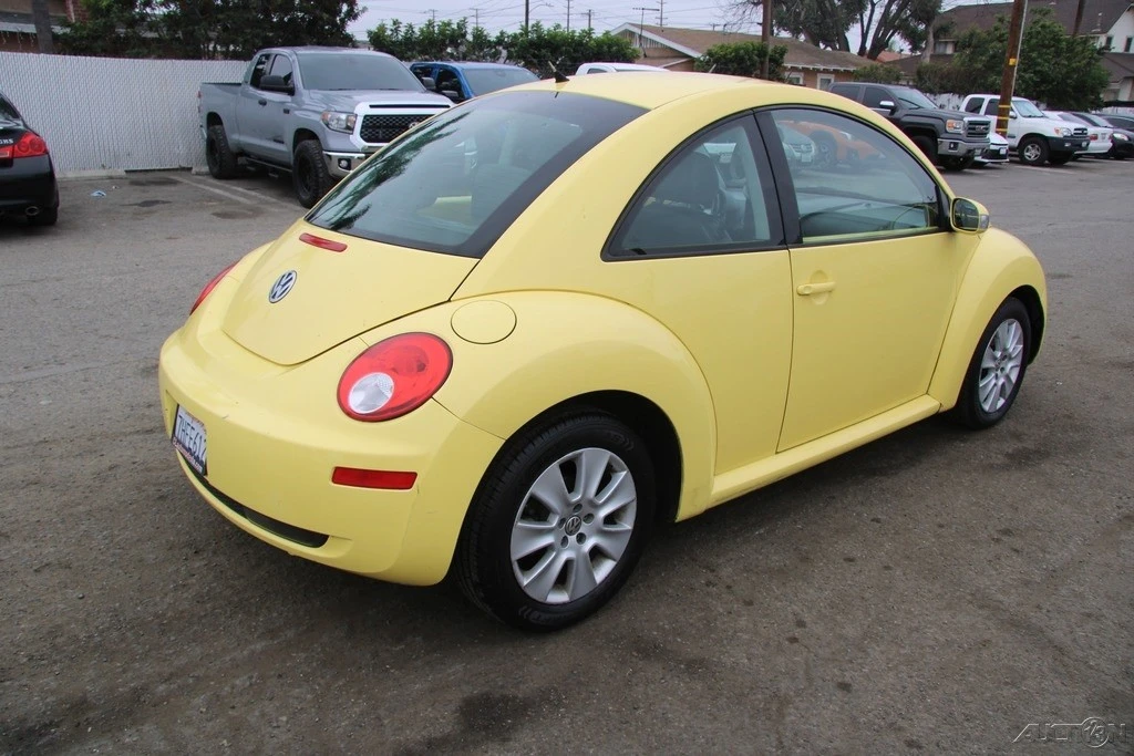 2009 Volkswagen New Beetle - Image 5 of 21