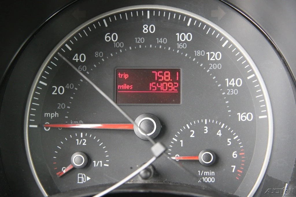 2009 Volkswagen New Beetle - Image 17 of 21
