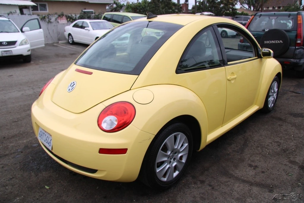 2009 Volkswagen New Beetle - Image 3 of 21