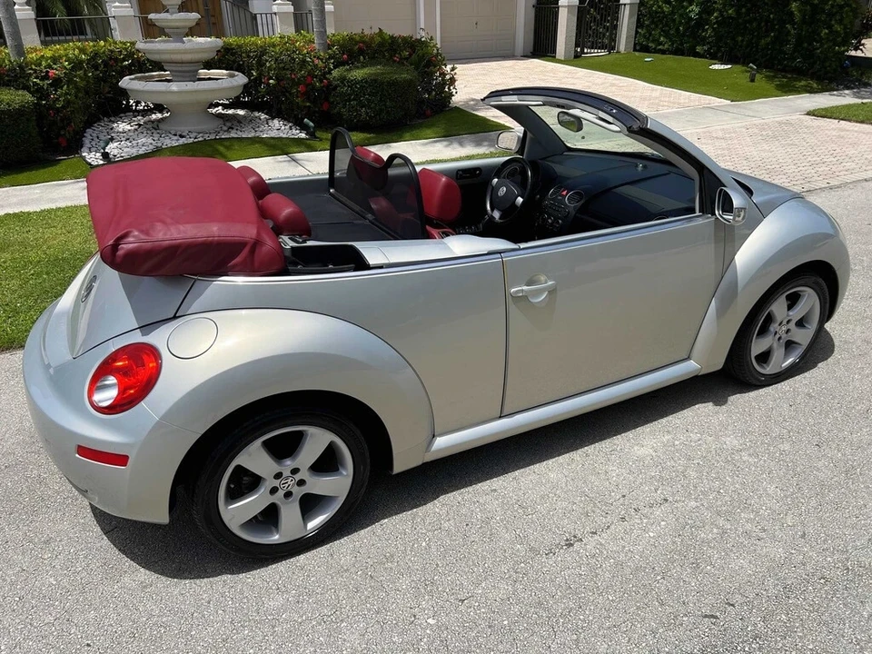 2009 Volkswagen New Beetle - Image 5 of 21