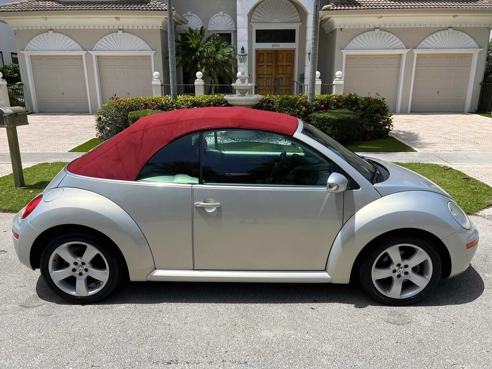 2009 Volkswagen New Beetle - Image 4 of 21