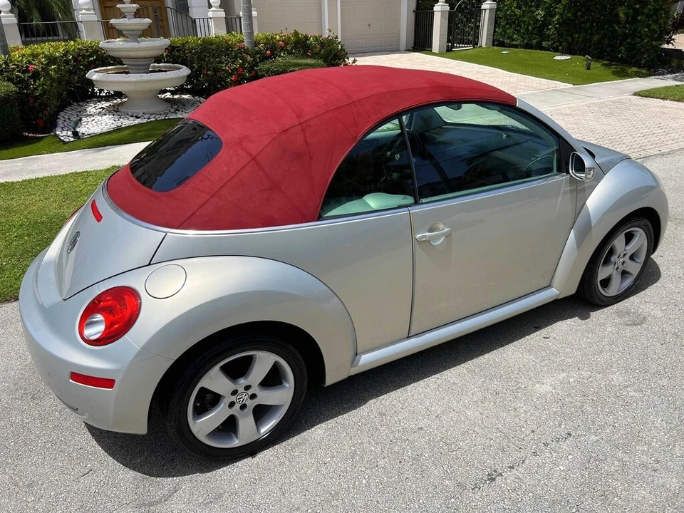 2009 Volkswagen New Beetle - Image 6 of 21