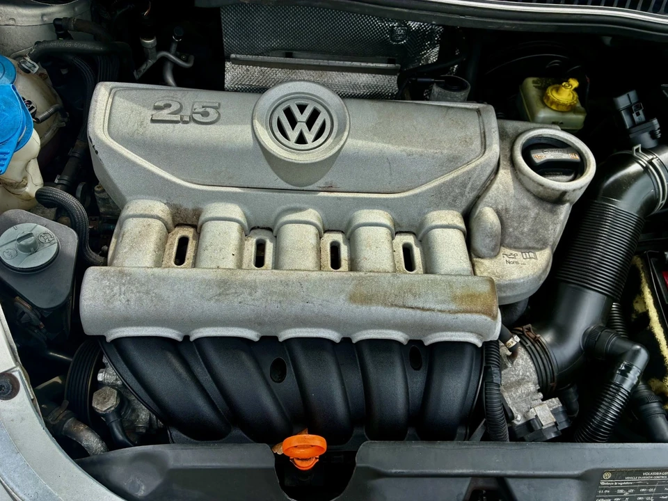 2009 Volkswagen New Beetle - Image 9 of 9