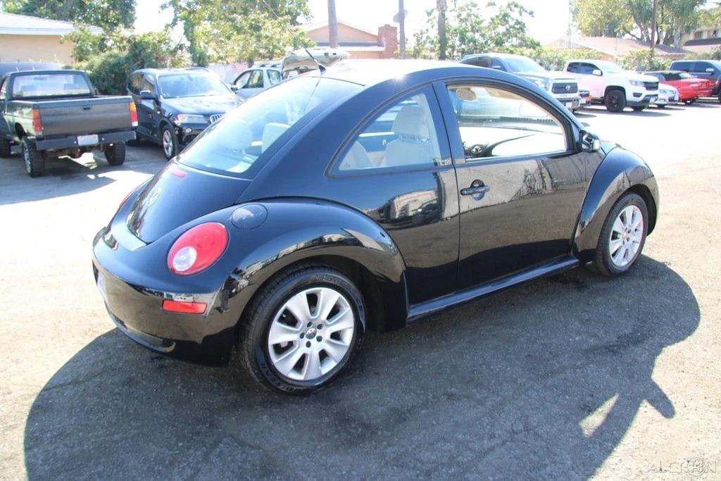 2009 Volkswagen New Beetle - Image 6 of 21