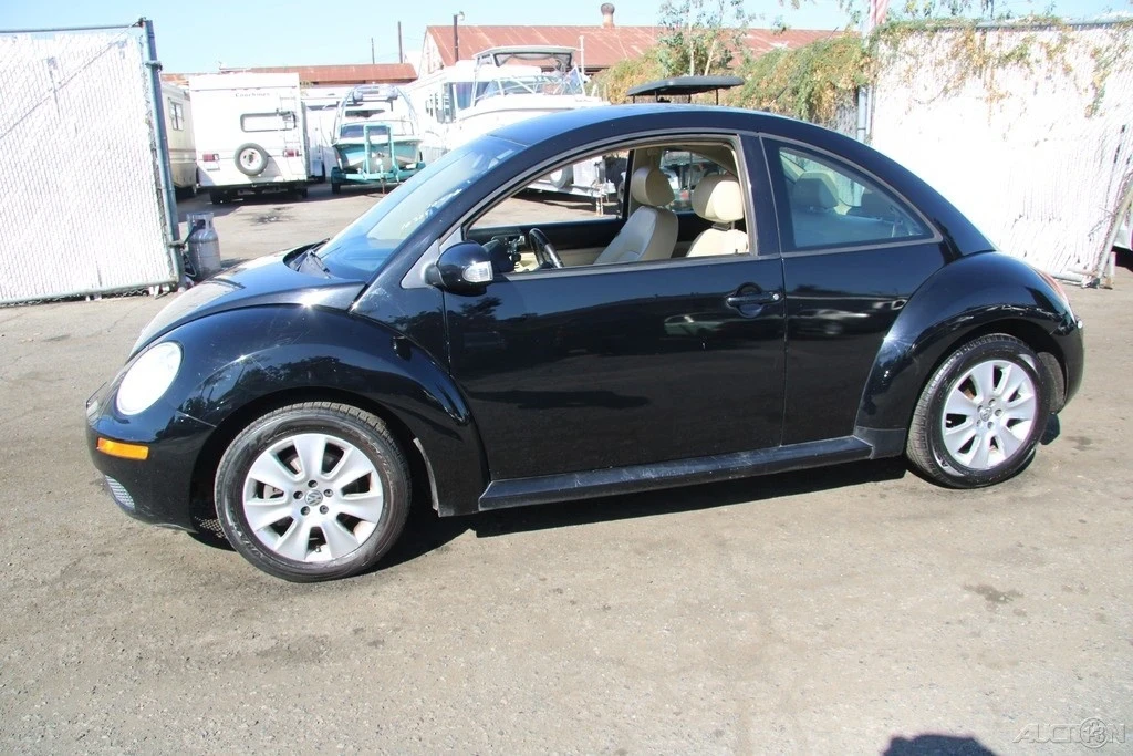 2009 Volkswagen New Beetle - Image 3 of 21