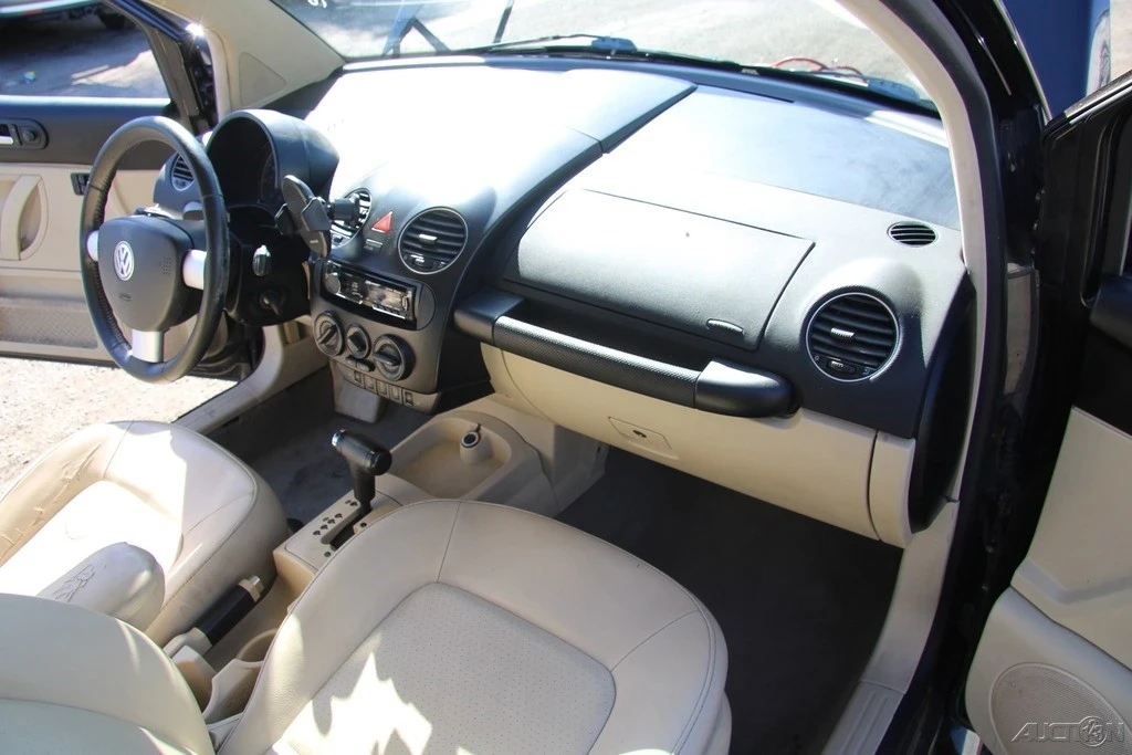 2009 Volkswagen New Beetle - Image 21 of 21