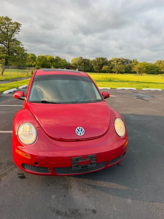 2009 Volkswagen New Beetle - Image 3 of 10