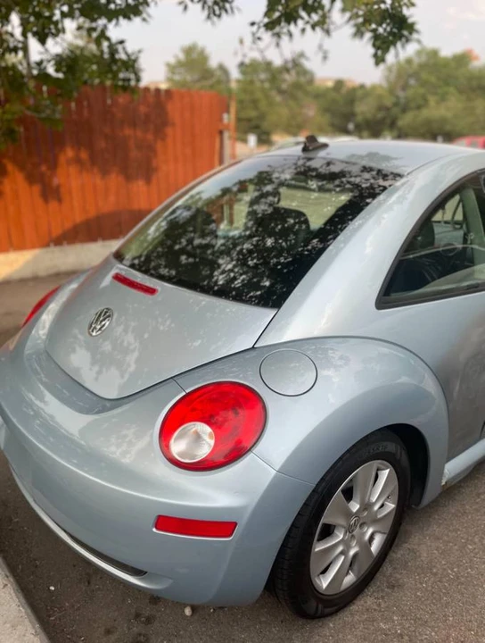 2009 Volkswagen New Beetle - Image 6 of 20