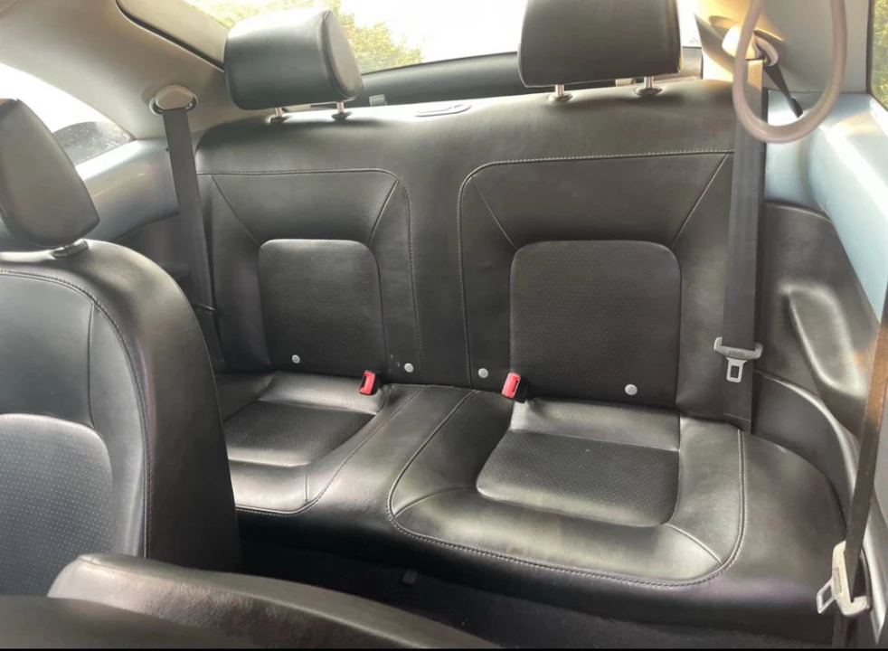 2009 Volkswagen New Beetle - Image 13 of 20