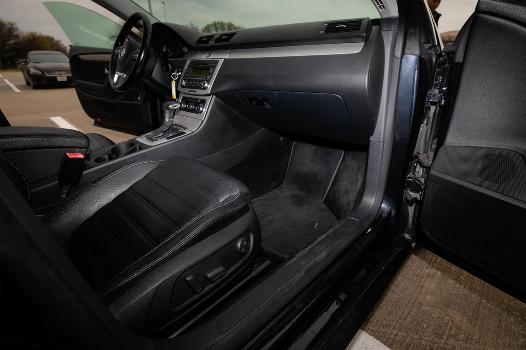 2009 Volkswagen CC - Image 23 of 29