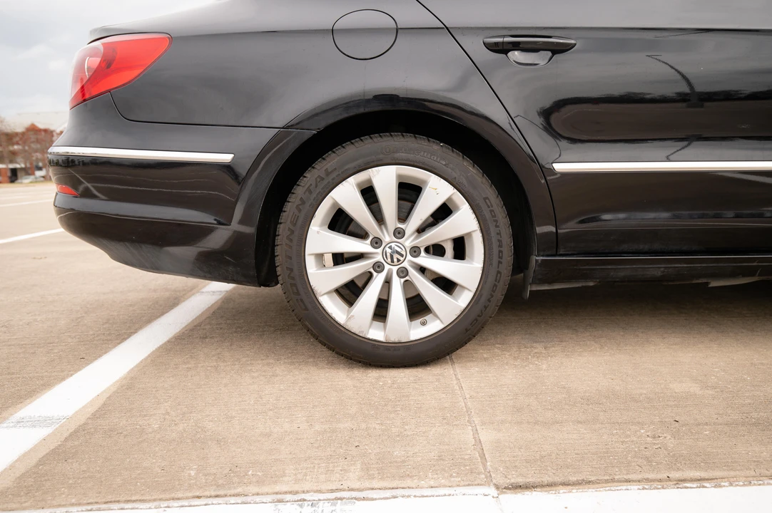2009 Volkswagen CC - Image 15 of 29