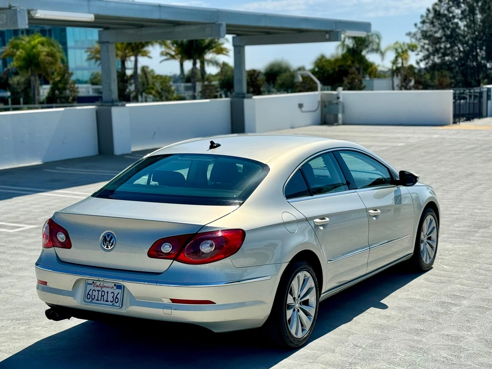 2009 Volkswagen CC - Image 18 of 31