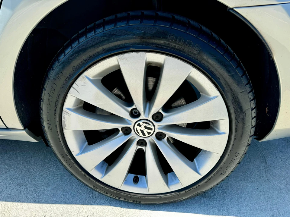 2009 Volkswagen CC - Image 26 of 31