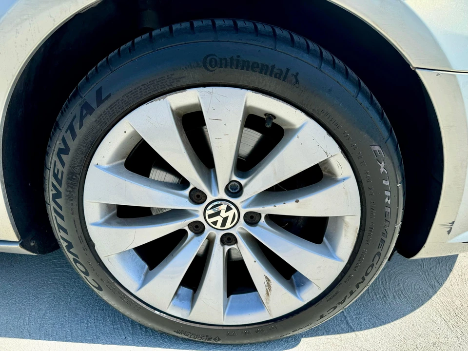 2009 Volkswagen CC - Image 28 of 31