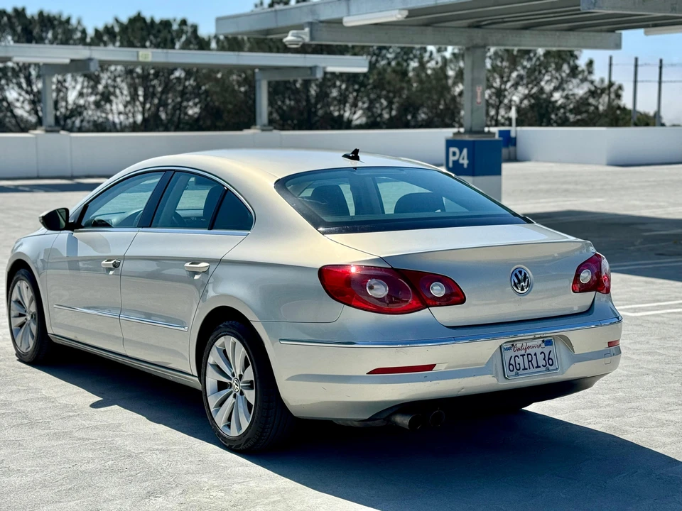 2009 Volkswagen CC - Image 15 of 31