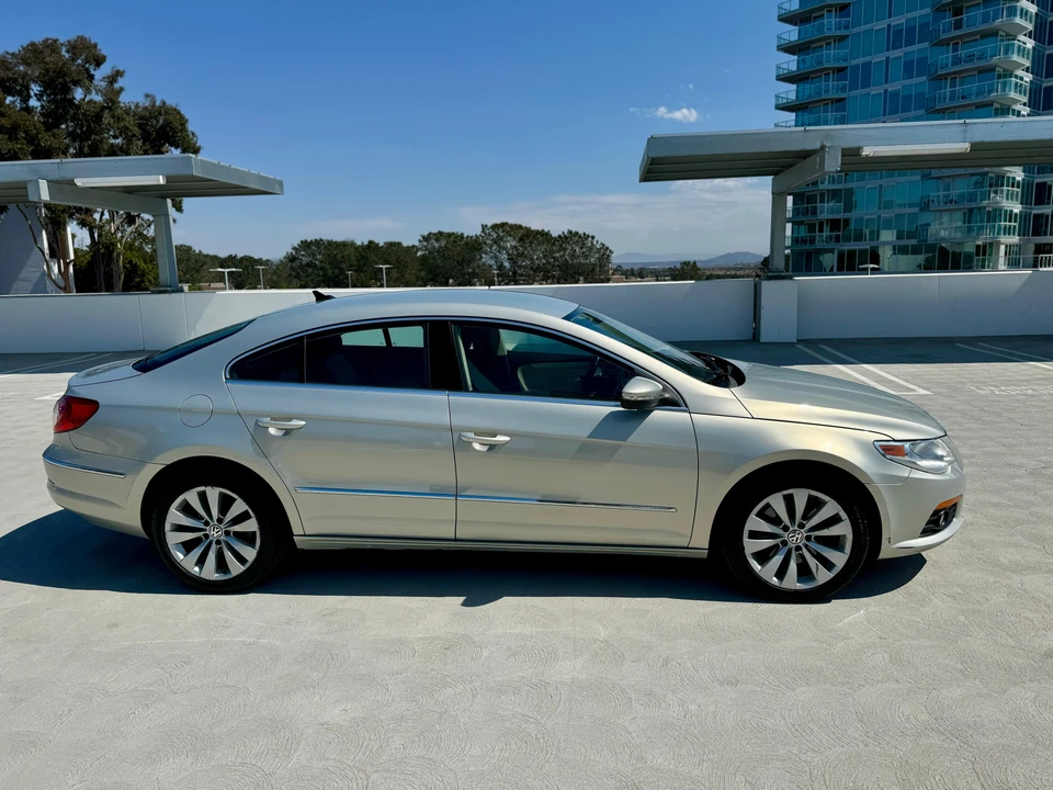 2009 Volkswagen CC - Image 20 of 31
