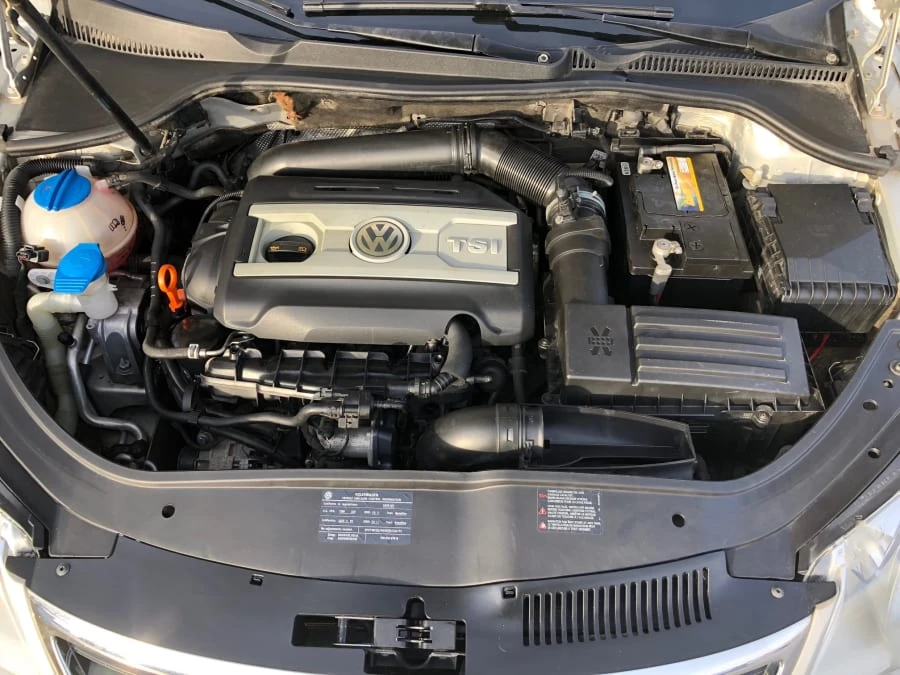 2009 Volkswagen Eos - Image 6 of 8