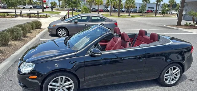 2009 Volkswagen Eos 2.0T Hard Top Convertible