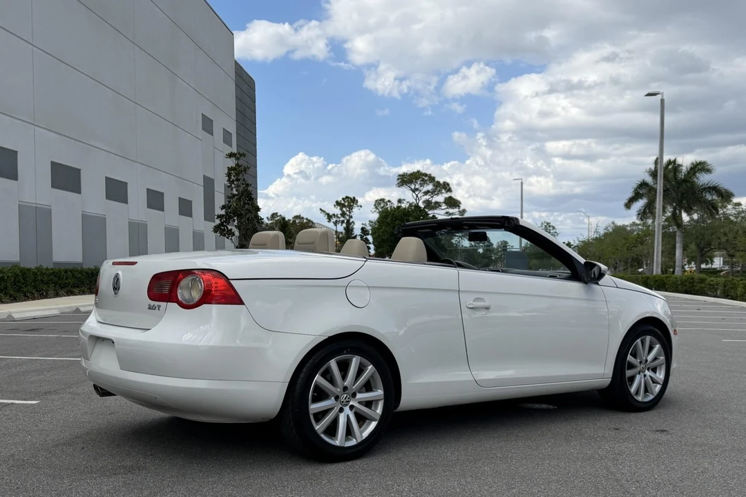2009 Volkswagen Eos - Image 2 of 7